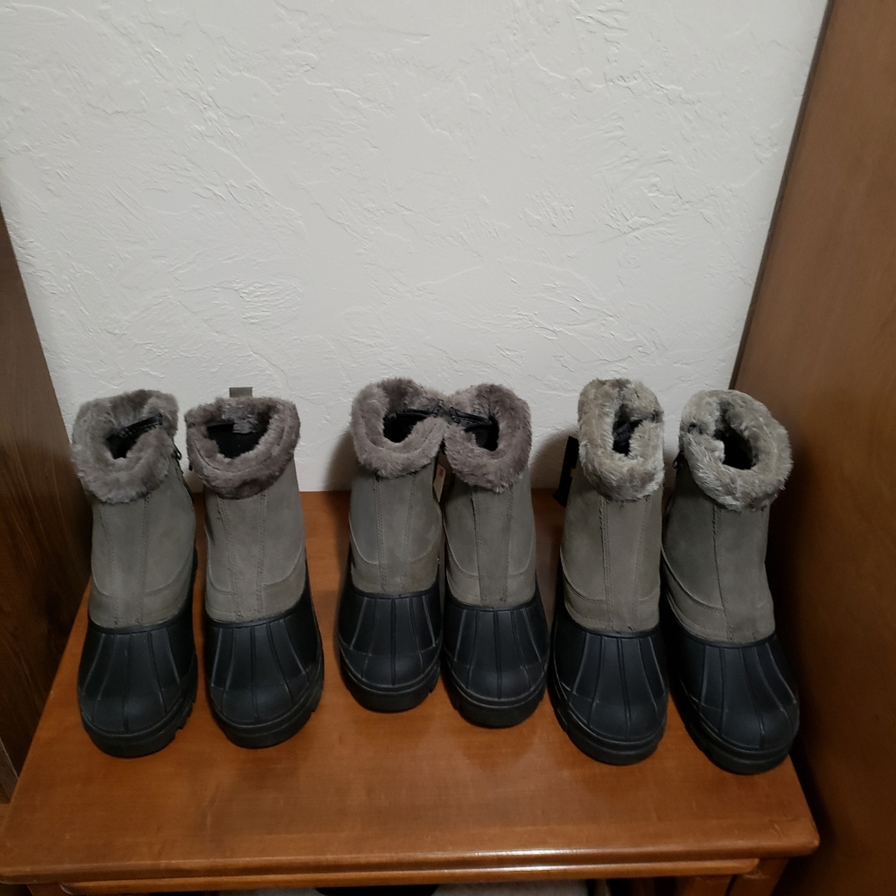 NWT Women's Snow Boots - Picture 5 of 5